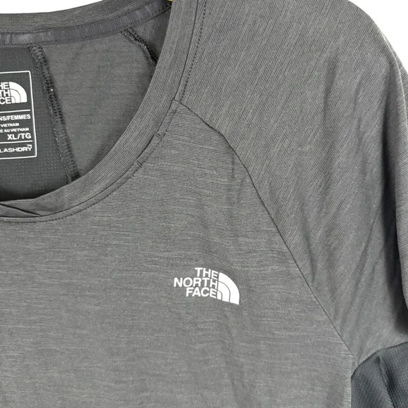 The North Face Women’s FlashDry Active Performance Tee – Charcoal Gray XL - Picture 3 of 13